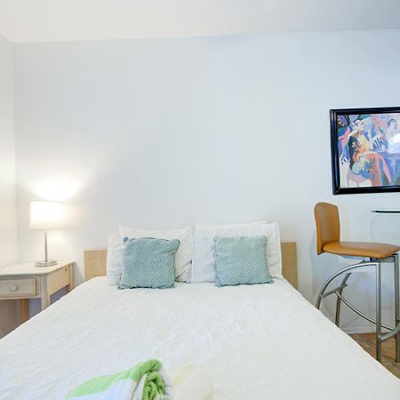 Efficiency 2 On Water Las Olas, Beach And Free Kayaks 포트 로더데일 외부 사진